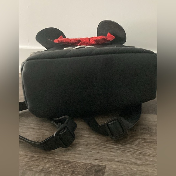 Minnie Mouse quilted sequin mini back pack - Picture 11 of 11